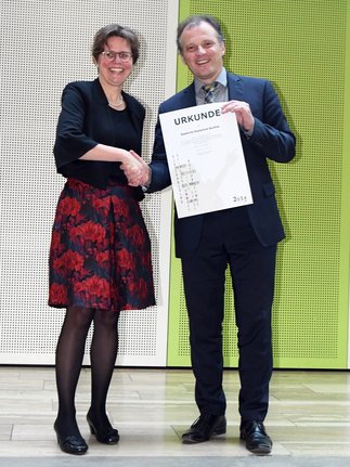 Realschule Buchloe gewinnt ersten Preis für Leuchtturmprojekte